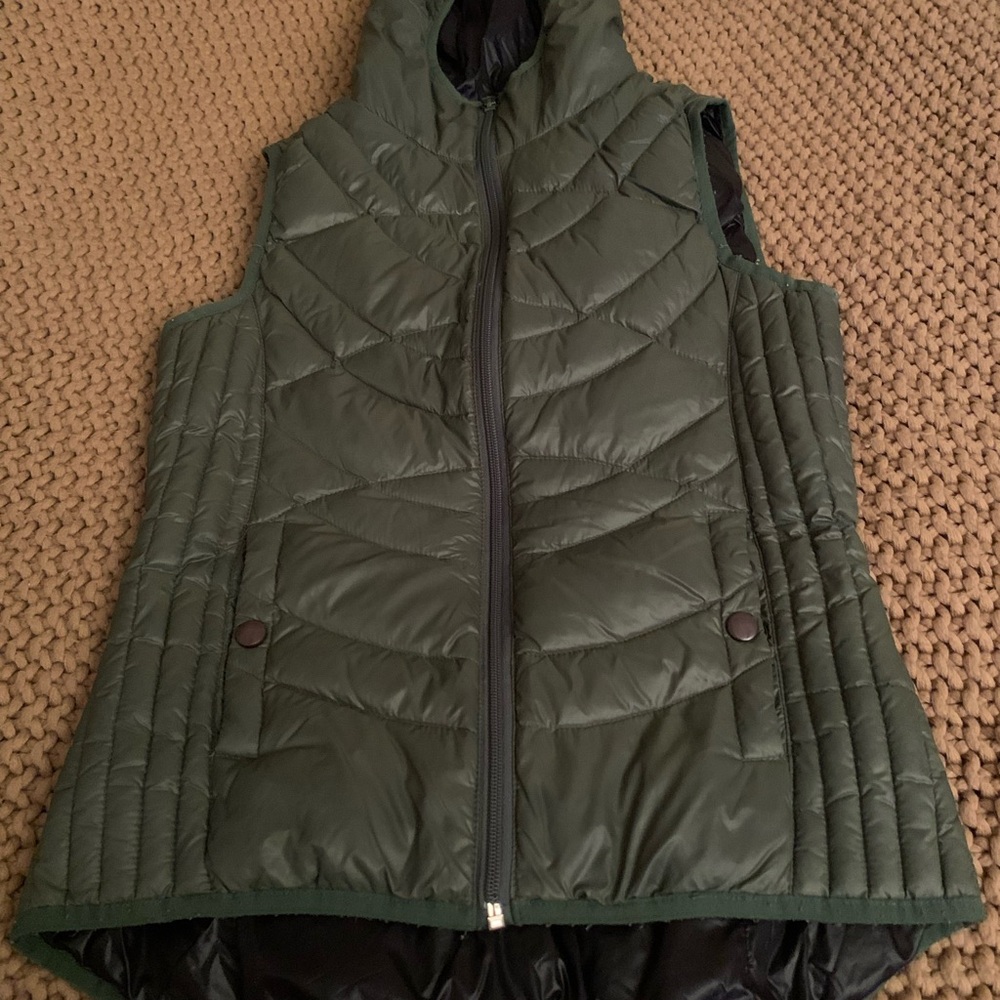 Bernardo Olive Quilted Hooded Vest